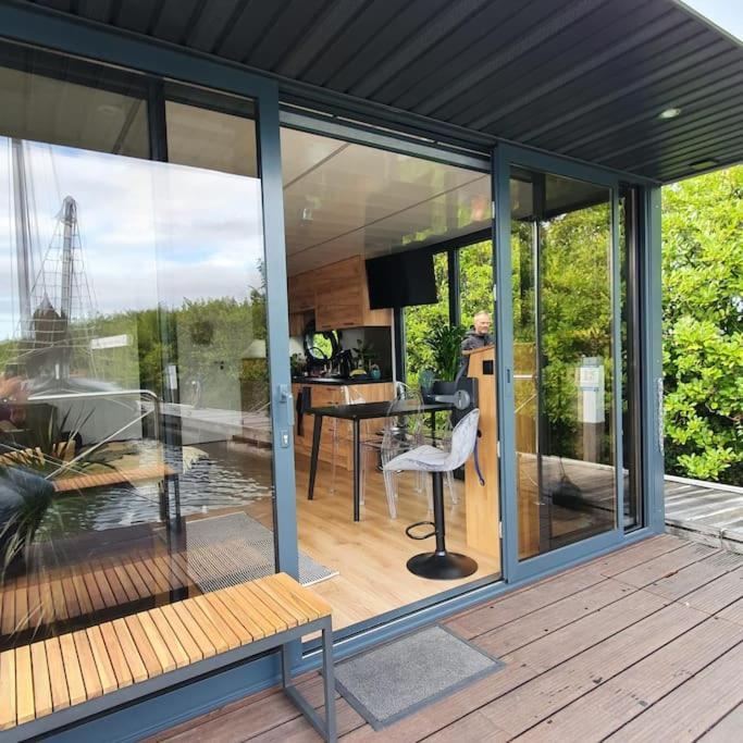 Готель Modern, Brand New Houseboat Near Amsterdam Монніккендам Екстер'єр фото